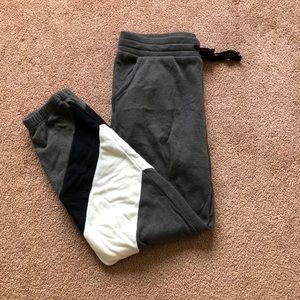 Gray jogger sweatpants. Size M